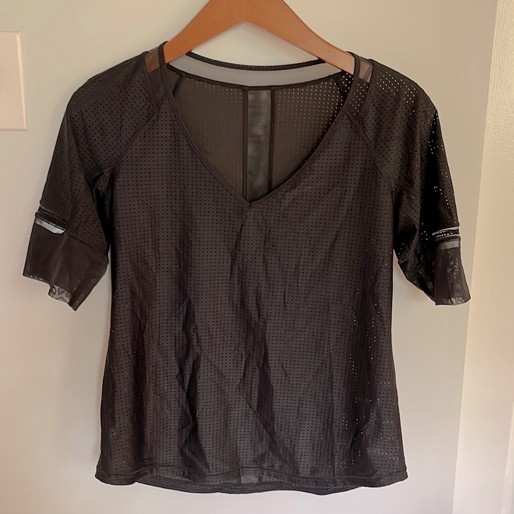 Lululemon Jersey top!!!